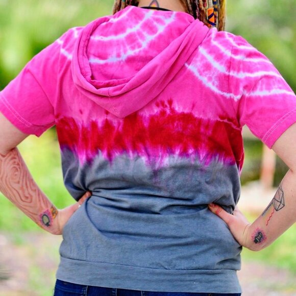 Hooded Short Sleeve Tie Dye Tee with Front Pocket - Unisex - Bella Canvas - Picture 5 of 6